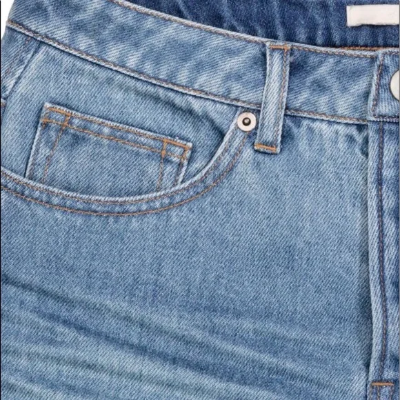 H&M Woman’s Light Blue Scallop-Hem Low Waist Denim Shorts Size: 8 - Picture 8 of 12